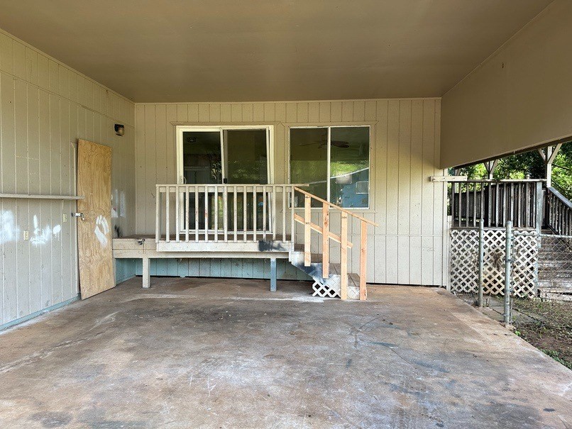 4914 D Hekili Road Kapaa, HI 96746 - Photo 11 of 17 a view of a house with wooden fence