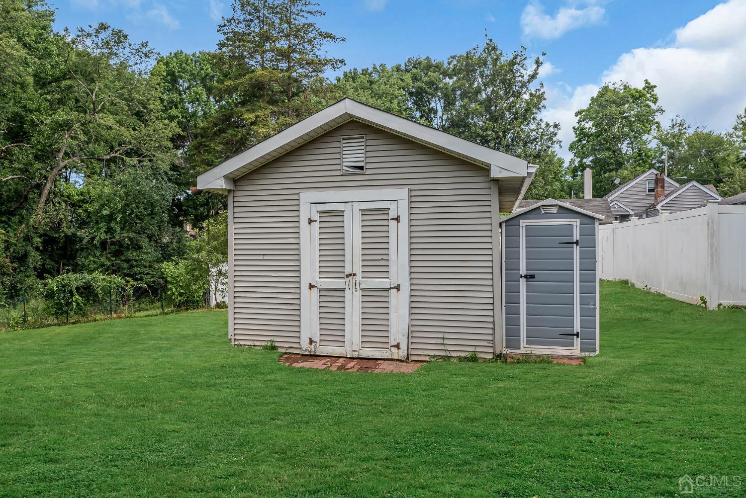40 Farrington Road Old Bridge, NJ 07747 - Photo 38 of 49 a view of a house with a yard