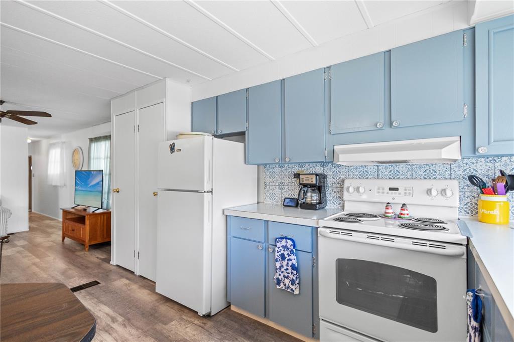 24437 Harbor View Road, Unit 55 Punta Gorda, FL 33980 - Photo 8 of 23