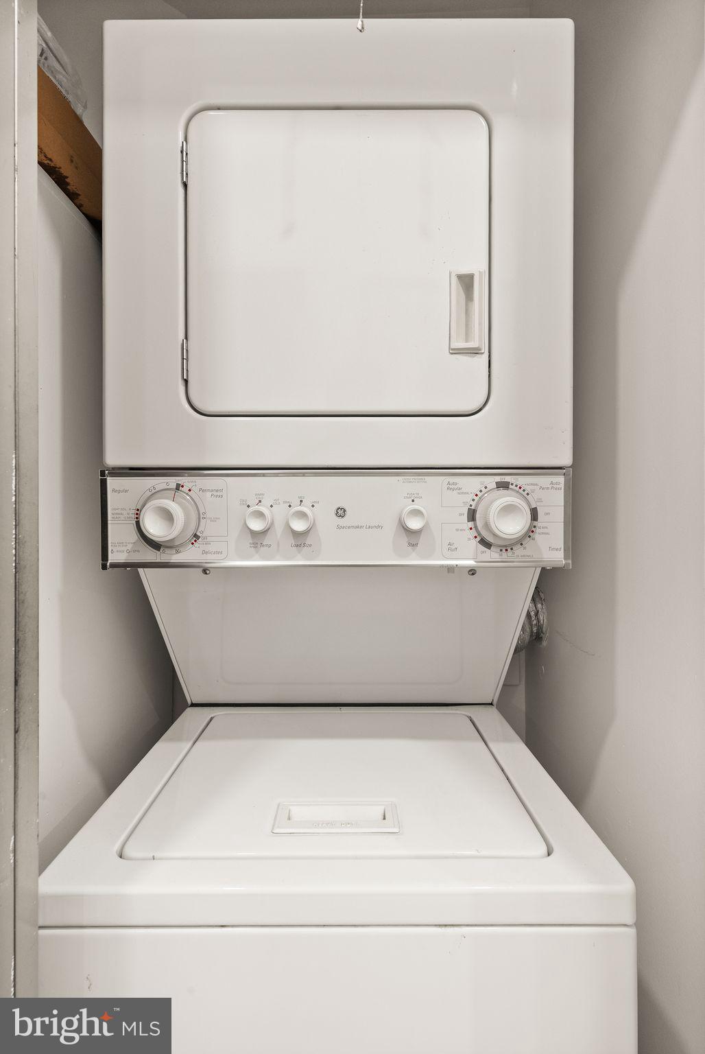 11025A Villaridge Court Reston, VA 20191 - Photo 24 of 38 In unit Washer/Dryer