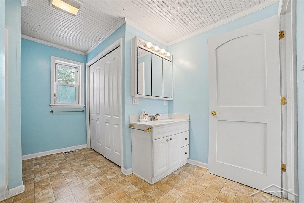 11851 North Crystal Road Vestaburg, MI 48891 - Photo 23 of 52
