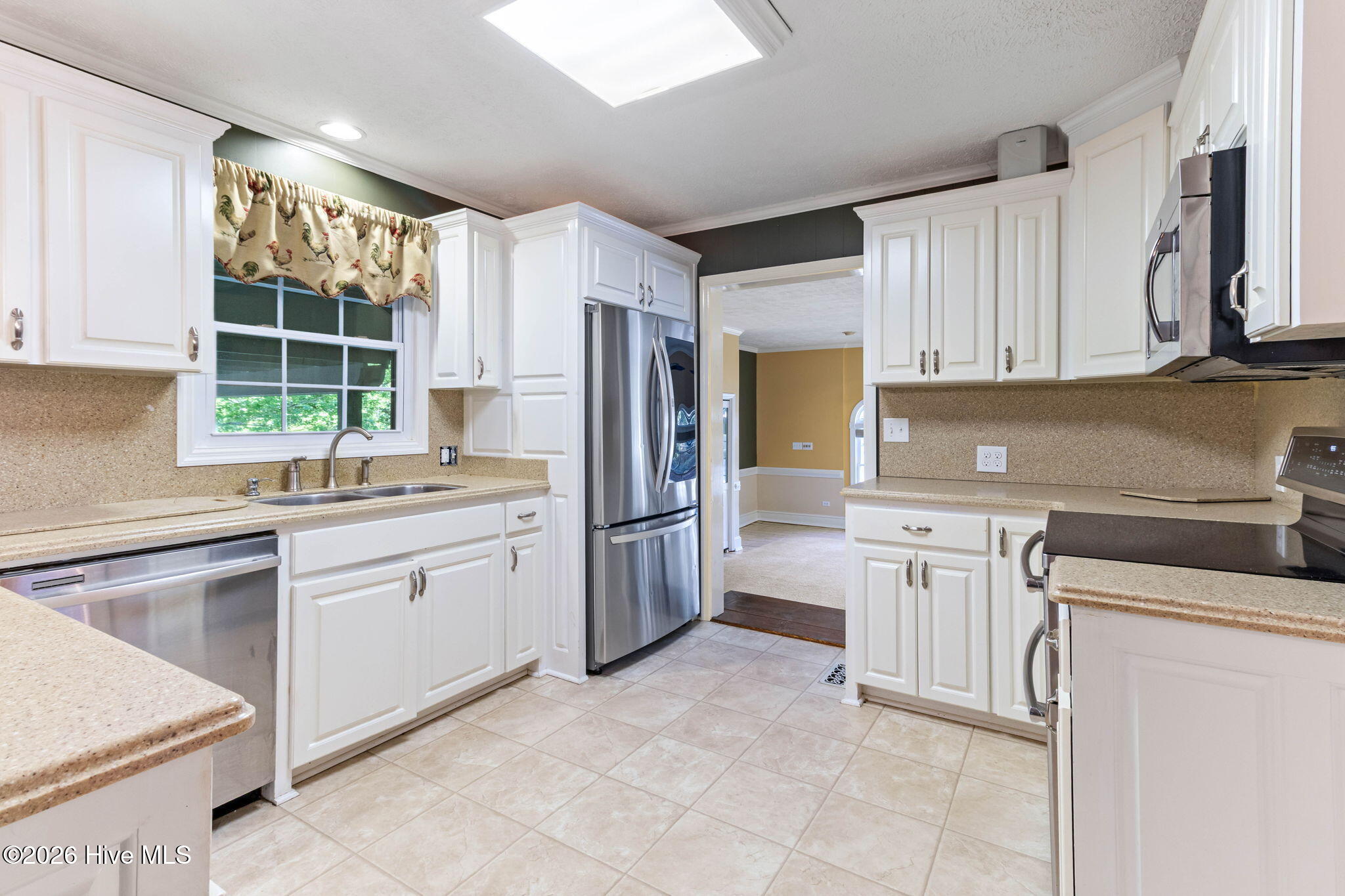 2022 Airport Road Elizabethtown, NC 28337 - Photo 8 of 47 Solid Surface Countertops
