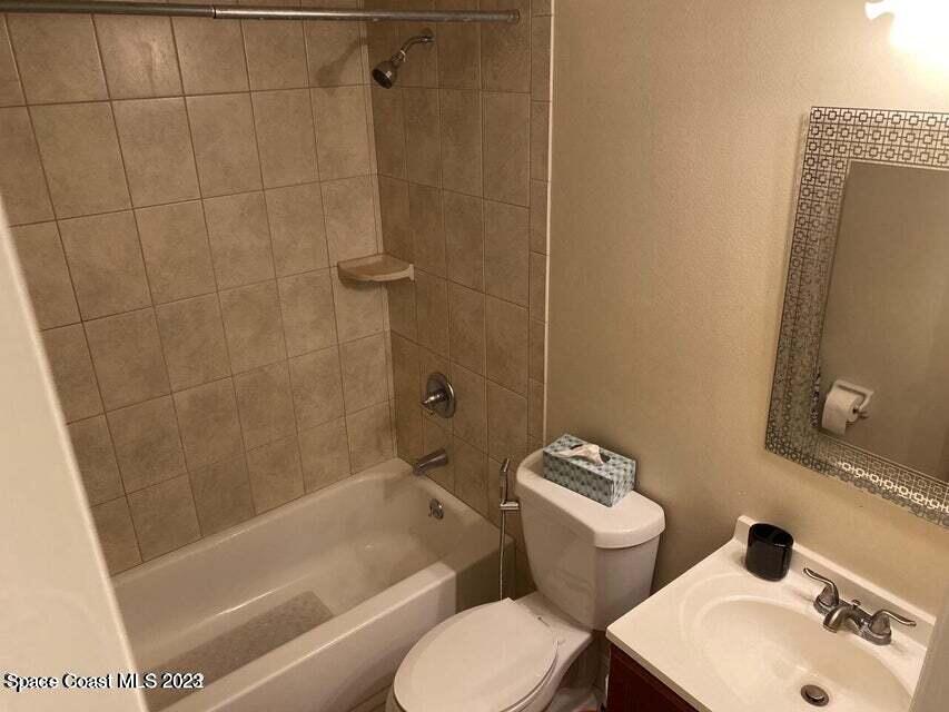 200 Spring Drive, Unit 1 Merritt Island, FL 32953 - Photo 11 of 15 Guest Bath