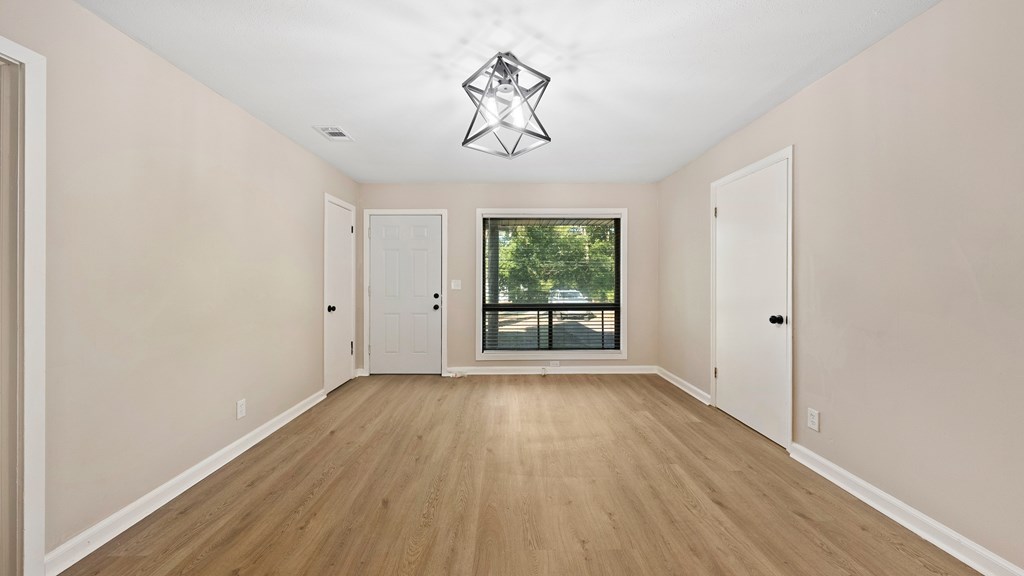 1404 Hunt Avenue Columbus, GA 31907 - Photo 4 of 23