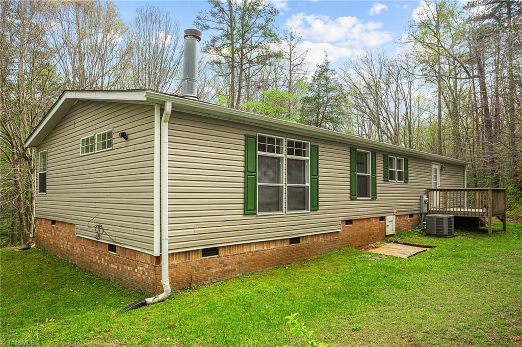 3049 Hauser Road East Bend, NC 27018 - Photo 31 of 49 Gallery Image 31
