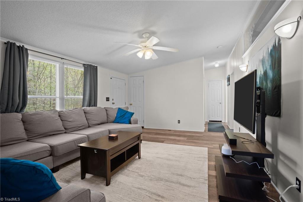 3049 Hauser Road East Bend, NC 27018 - Photo 4 of 49 Gallery Image 4