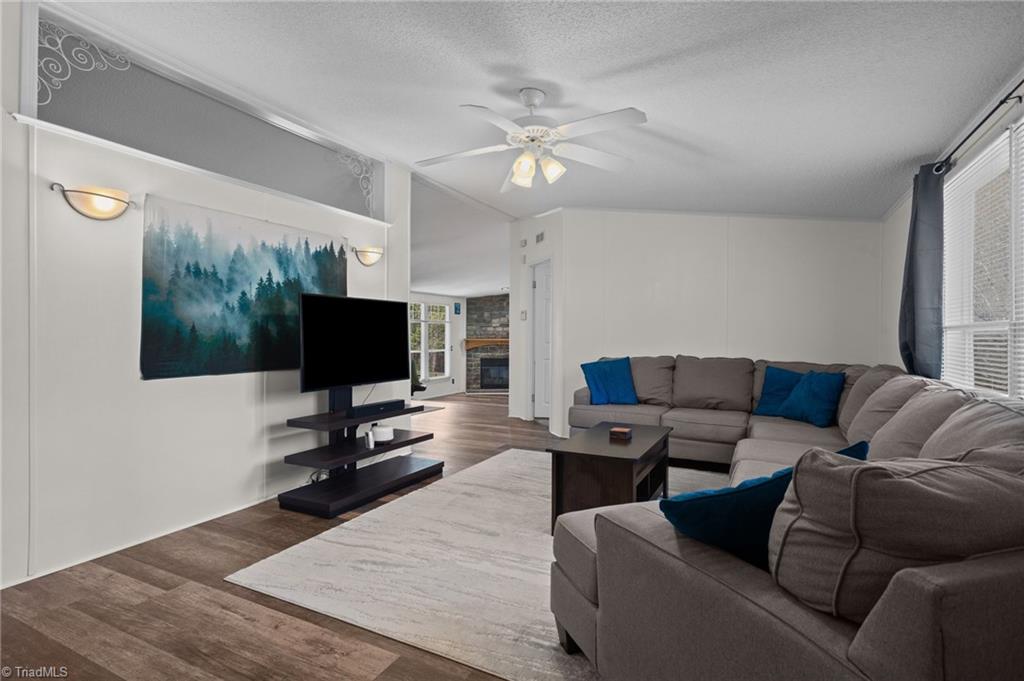 3049 Hauser Road East Bend, NC 27018 - Photo 5 of 49 Gallery Image 5