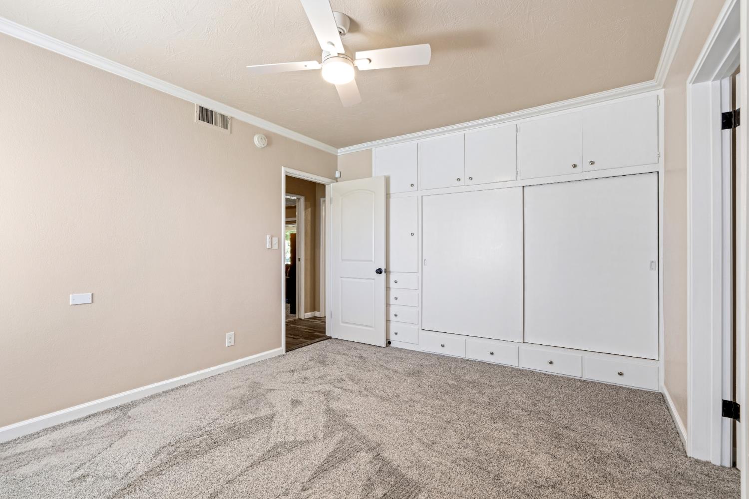 231 South Austin Road Manteca, CA 95336 - Photo 18 of 39