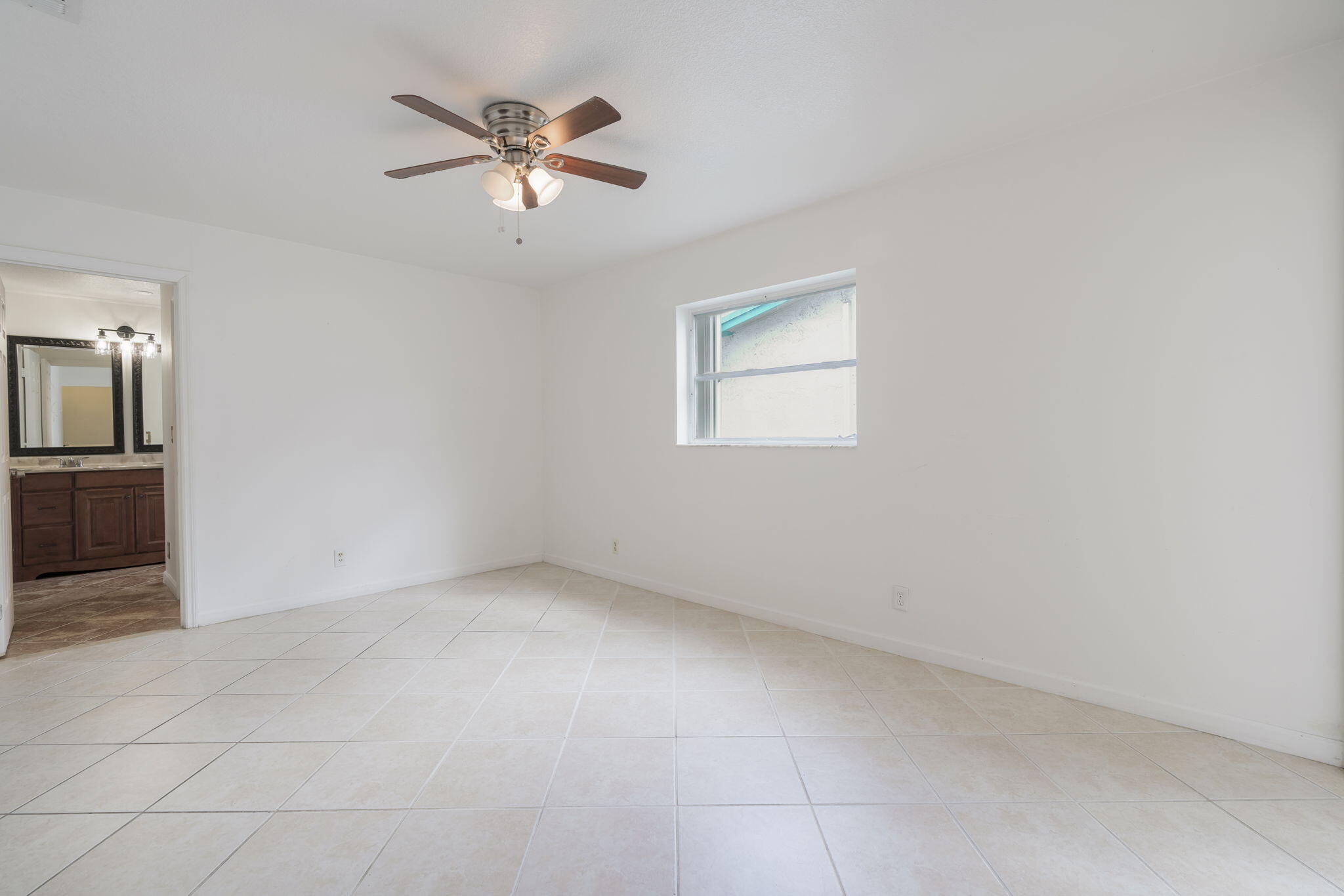 1141 Northwest 90th Way Plantation, FL 33322 - Photo 17 of 75 17-web-or-mls-iPixx_01_12