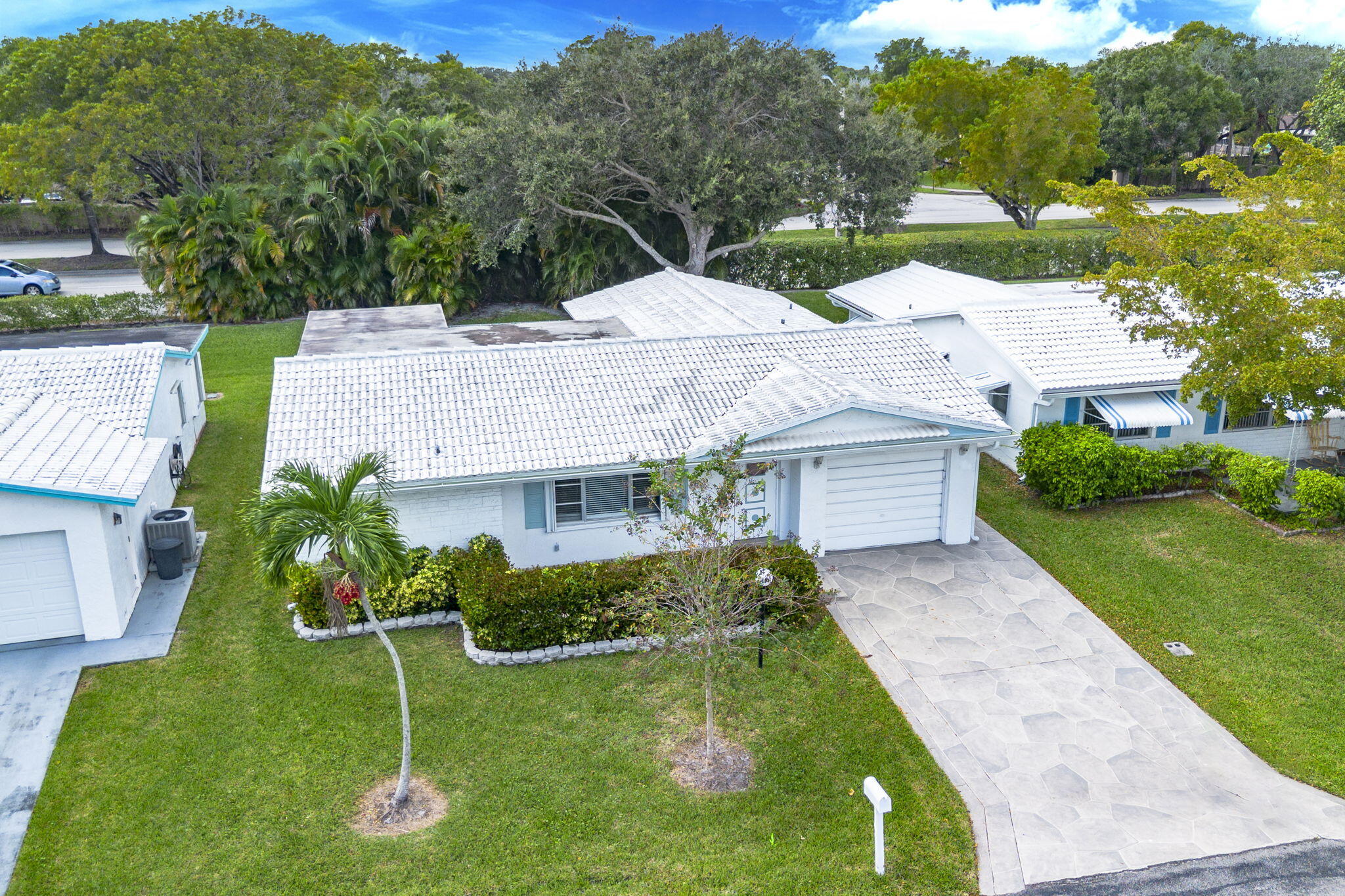 1141 Northwest 90th Way Plantation, FL 33322 - Photo 63 of 75 a aerial view of a house