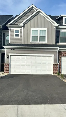 $3,100 | 660 Switchgrass Way, Unit 58002, Bolingbrook, IL 60490