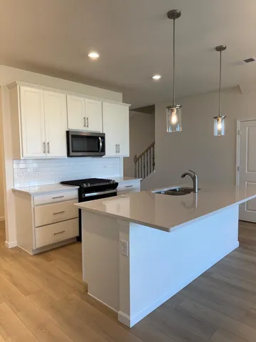 $3,100 | 660 Switchgrass Way, Unit 58002, Bolingbrook, IL 60490