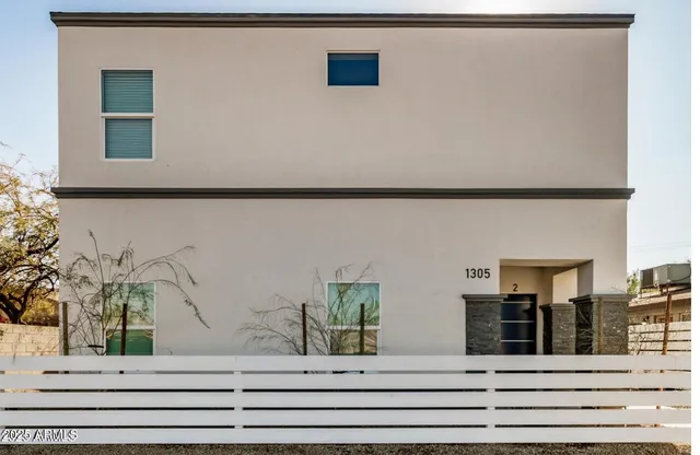 $1,750 | 1305 East Madison Street, Unit 3, Phoenix, AZ 85034