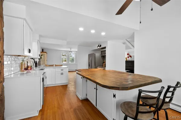 $375,000 | 102 Meyers Road, Salina, NY 13088