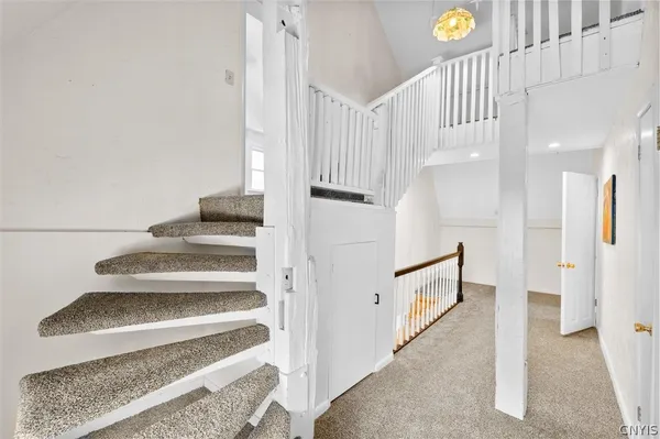 $375,000 | 102 Meyers Road, Salina, NY 13088