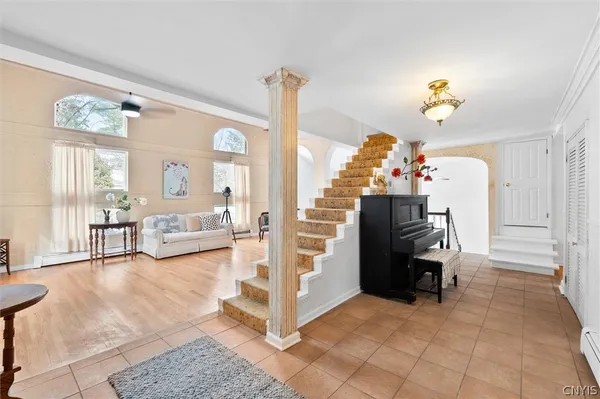 $375,000 | 102 Meyers Road, Salina, NY 13088