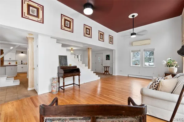 $375,000 | 102 Meyers Road, Salina, NY 13088