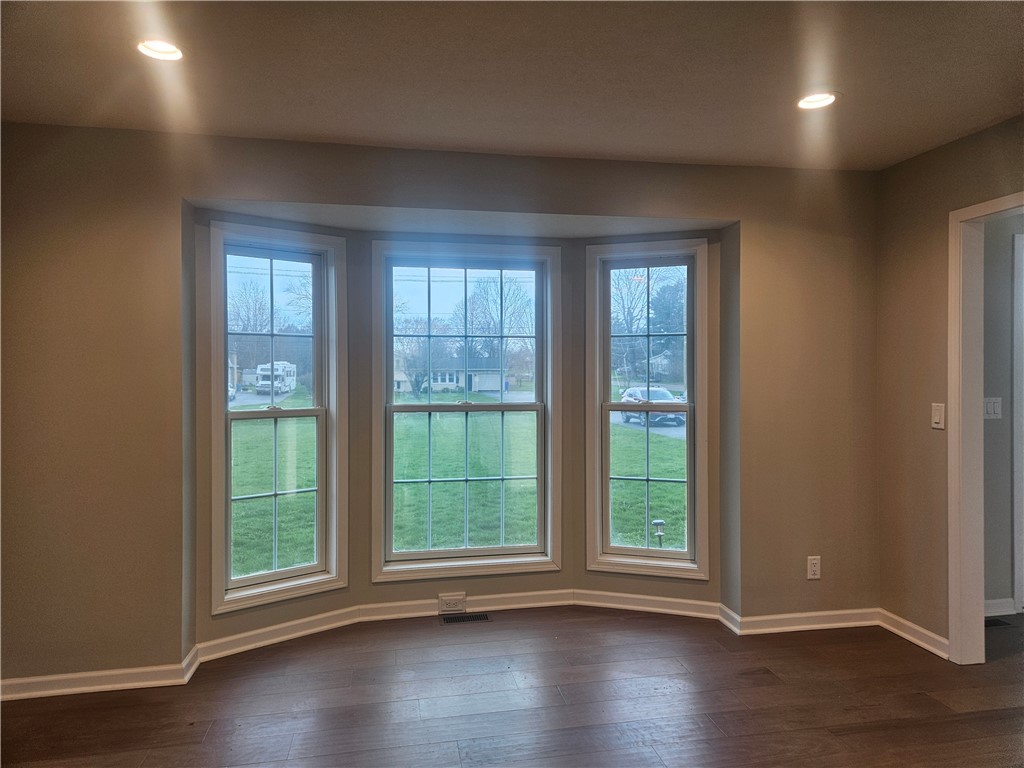 209 Whittier Road Ogden, NY 14624 - Photo 4 of 50