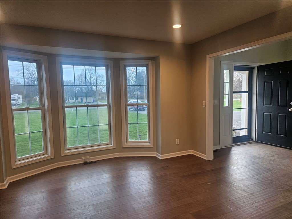 209 Whittier Road Ogden, NY 14624 - Photo 5 of 50