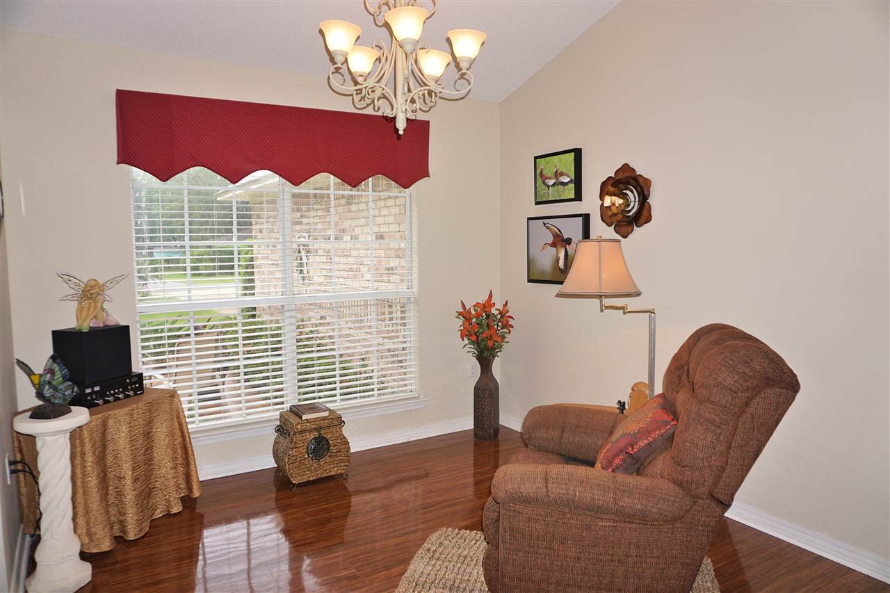 621 East Myrtle Avenue Foley, AL 36535 - Photo 2 of 23