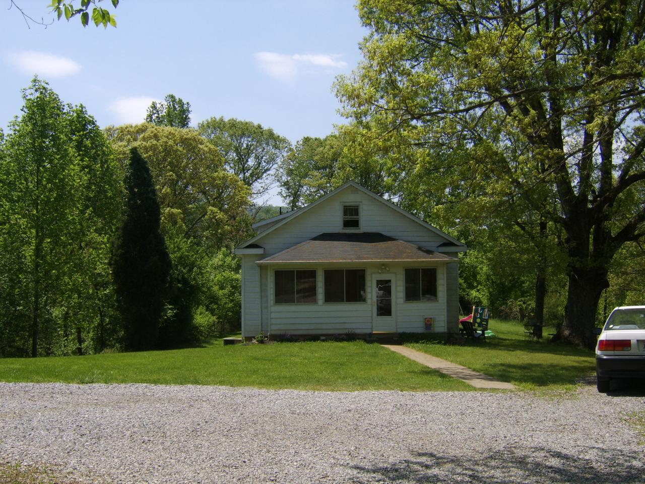 4501 Pitzer Road Roanoke, VA 24014 - Photo 13 of 13 Home & yard