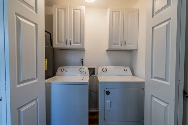 $299,900 | 102 Raven Court, Morris, IL 60450