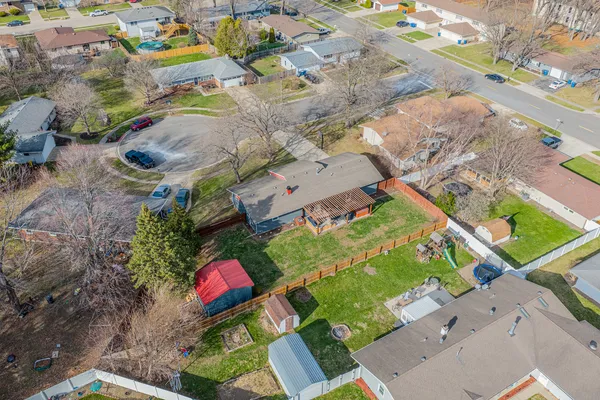 $299,900 | 102 Raven Court, Morris, IL 60450