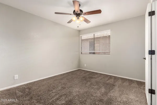$499,990 | 3302 East Hiddenview Drive, Phoenix, AZ 85048