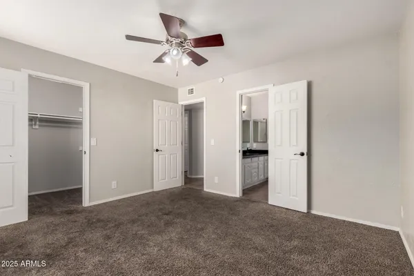 $499,990 | 3302 East Hiddenview Drive, Phoenix, AZ 85048
