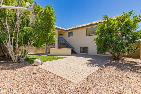 $499,990 | 3302 East Hiddenview Drive, Phoenix, AZ 85048