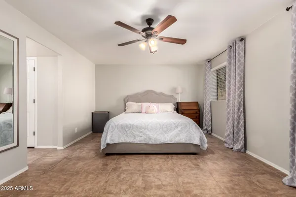$499,990 | 3302 East Hiddenview Drive, Phoenix, AZ 85048