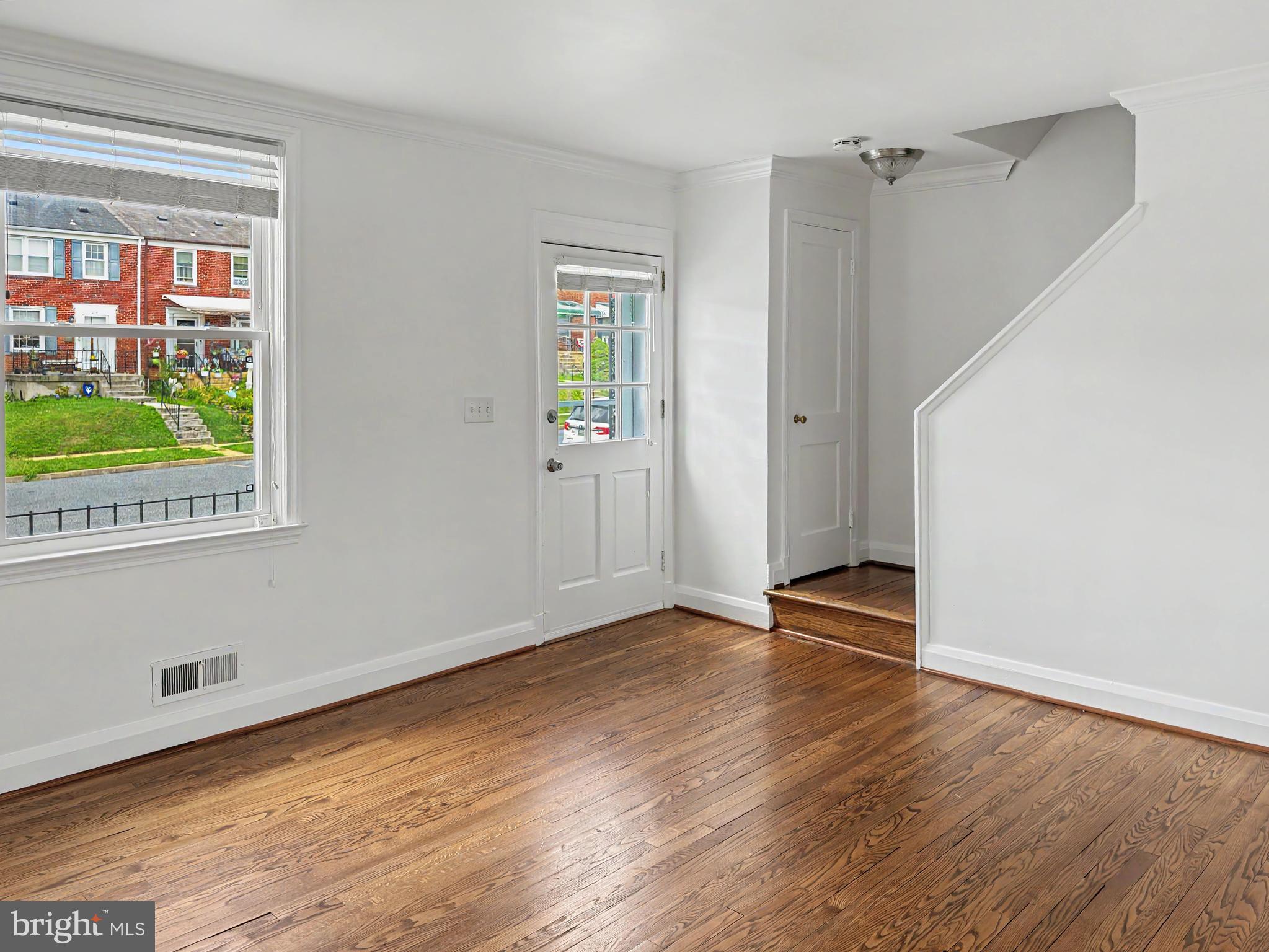 211 Cherrydell Road Catonsville, MD 21228 - Photo 2 of 13 Gallery Image 2