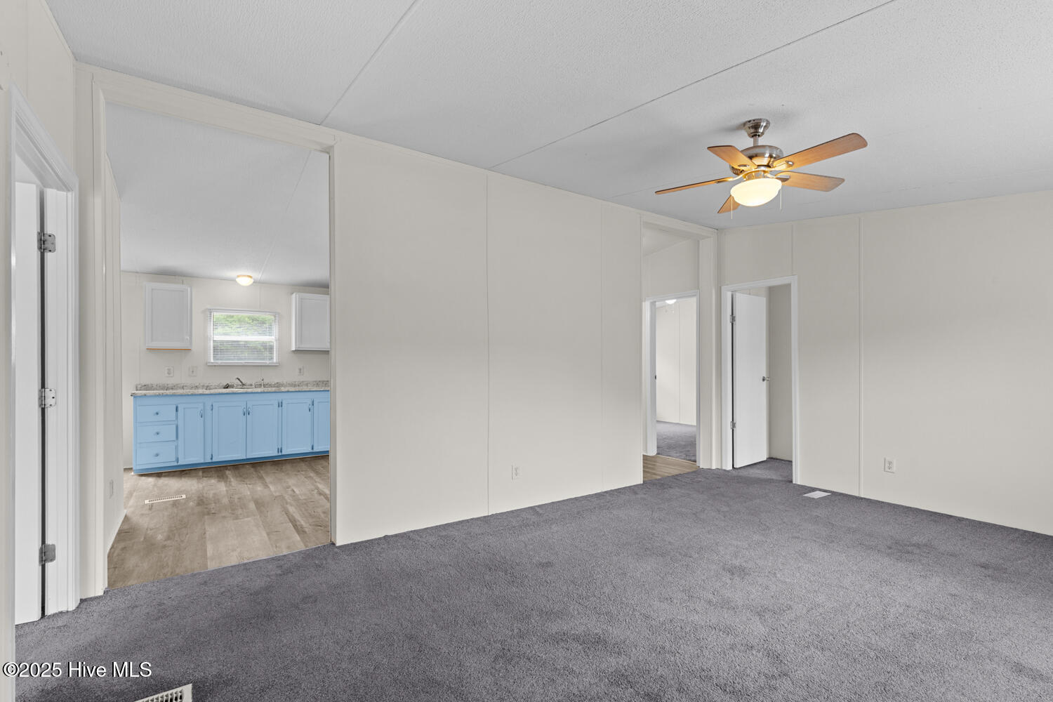 192 King Estates Road Jacksonville, NC 28540 - Photo 4 of 17 king-6