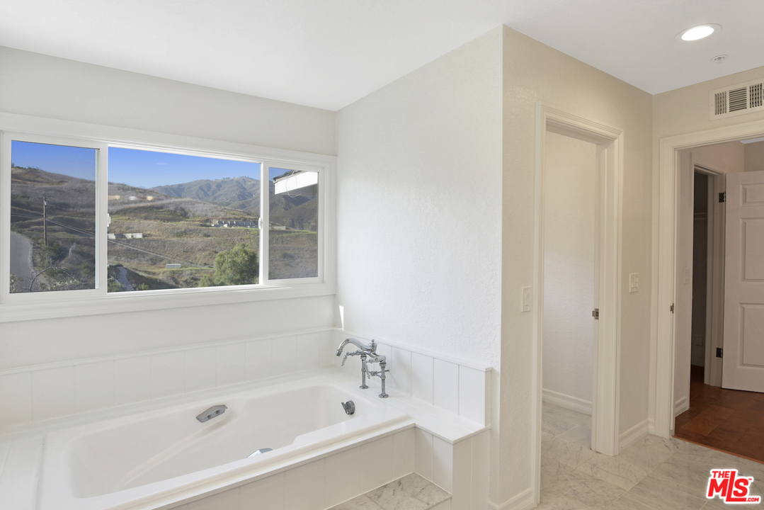 6007 Trancas Canyon Road Malibu, CA 90265 - Photo 19 of 37
