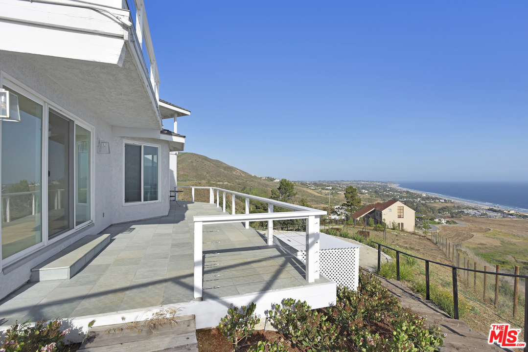 6007 Trancas Canyon Road Malibu, CA 90265 - Photo 4 of 37