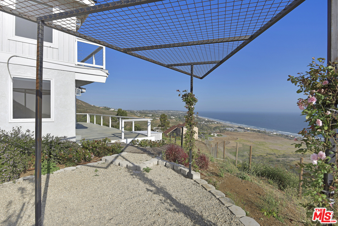 6007 Trancas Canyon Road Malibu, CA 90265 - Photo 33 of 37