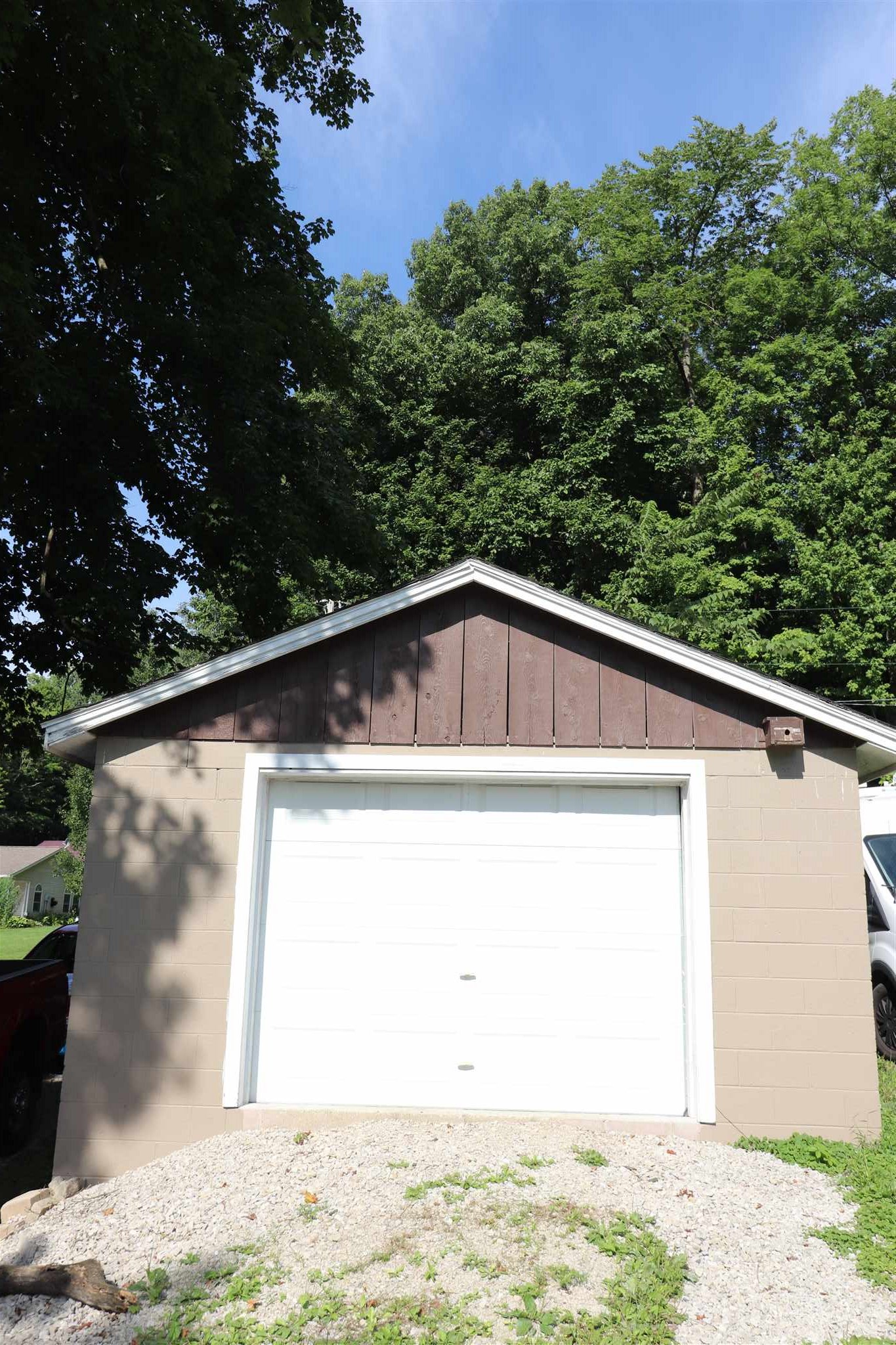 2960 North Thomas Road Bloomington, IN 47404 - Photo 29 of 36