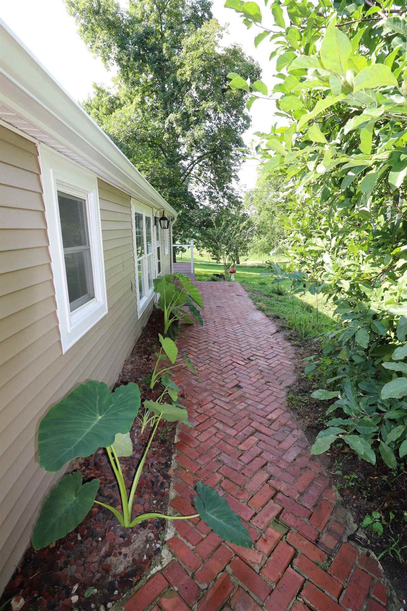 2960 North Thomas Road Bloomington, IN 47404 - Photo 4 of 36