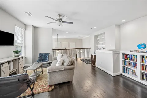 $535,000 | 1702 Oak Leaf Pass Drive, Houston, TX 77055
