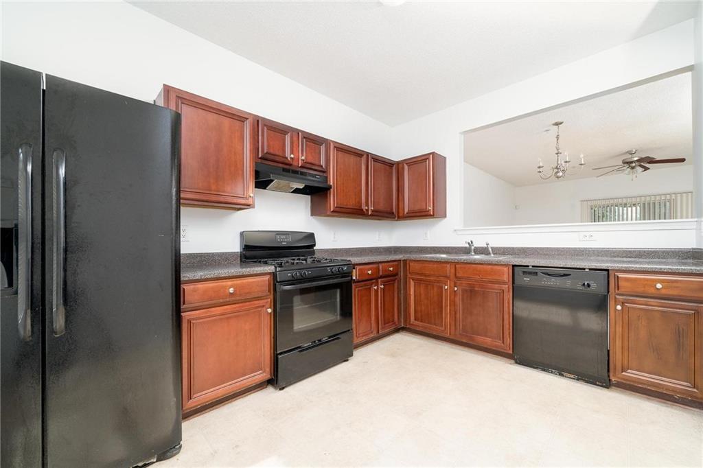 1758 Broad River Road Atlanta, GA 30349 - Photo 6 of 21