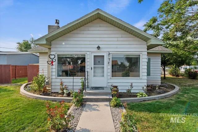 $298,000 | 317 C Avenue, Wilder, ID 83676