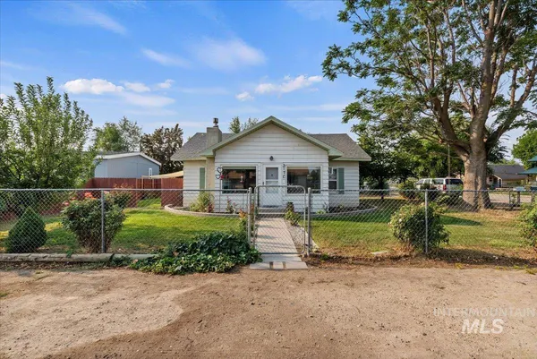 $292,000 | 317 C Avenue, Wilder, ID 83676