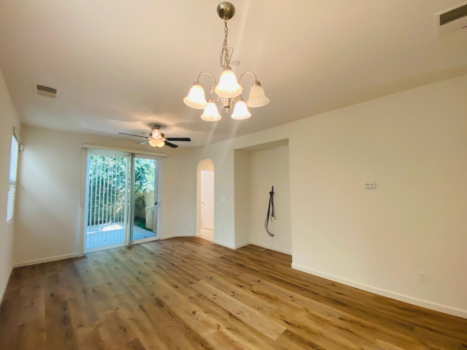 1507 North Strada Way Clovis, CA 93619 - Photo 16 of 32