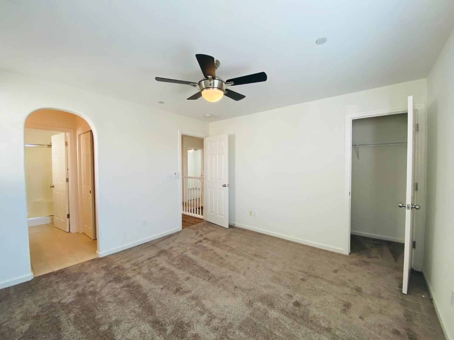 1507 North Strada Way Clovis, CA 93619 - Photo 22 of 32