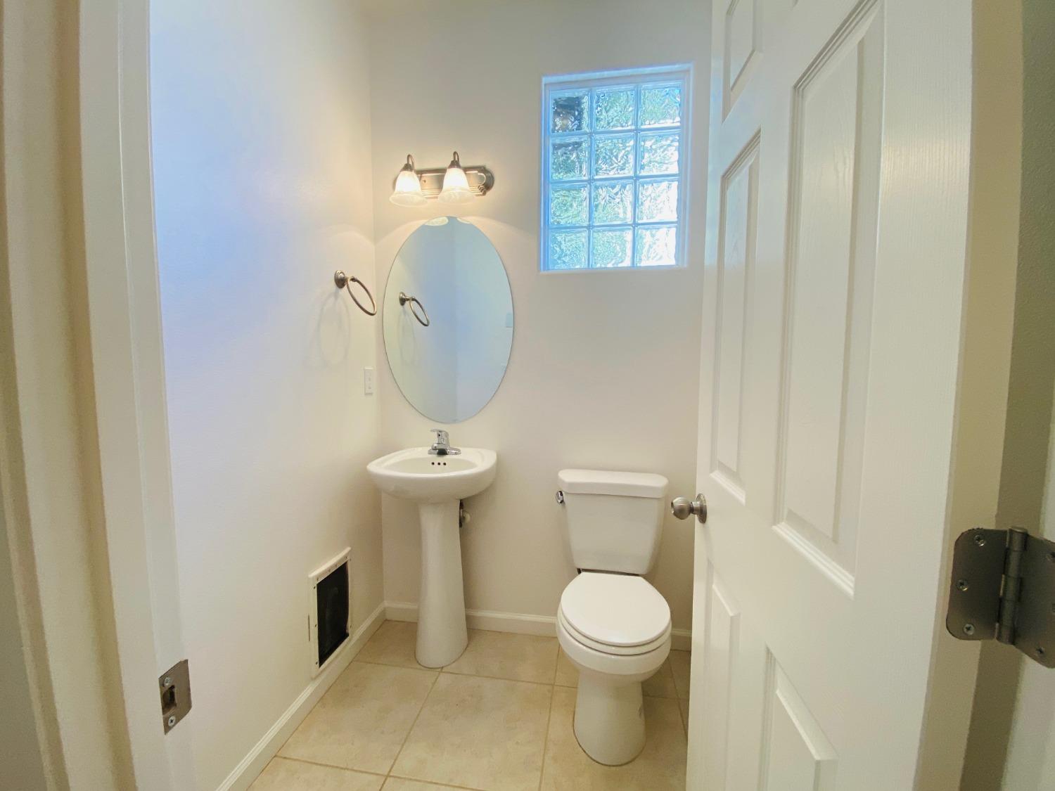 1507 North Strada Way Clovis, CA 93619 - Photo 26 of 32