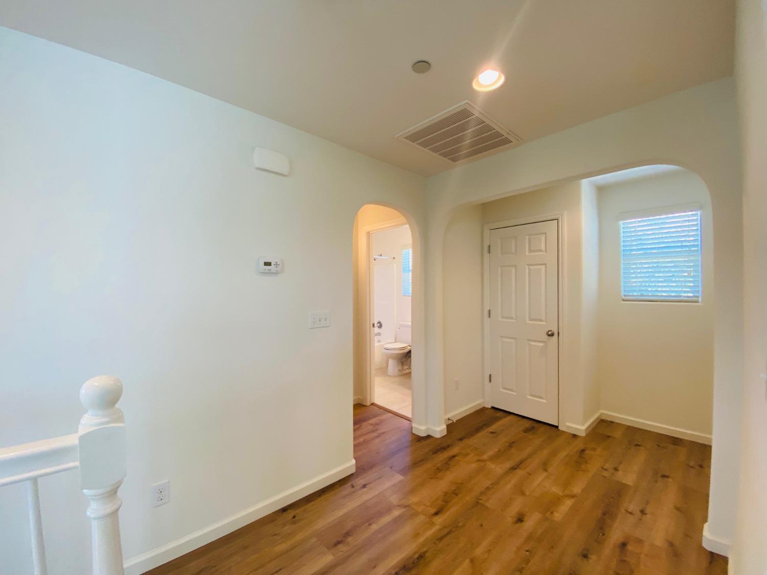 1507 North Strada Way Clovis, CA 93619 - Photo 9 of 32