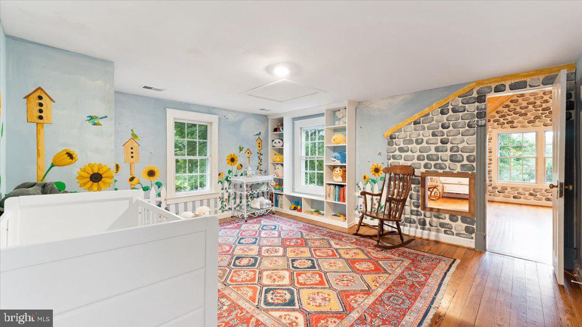 11900 Bennett Road Oak Hill, VA 20171 - Photo 50 of 104 Bedroom #3 with a large bonus room.