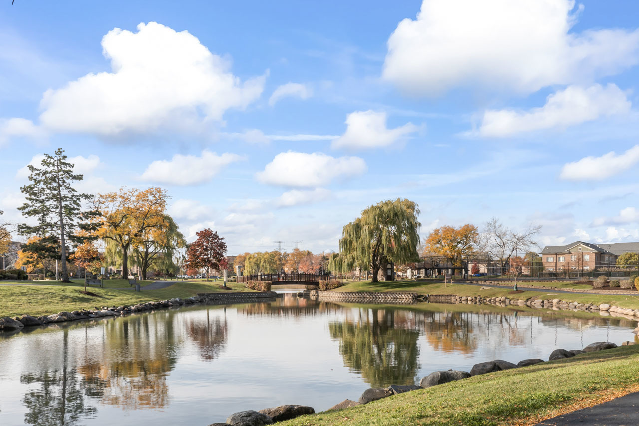 502 West Huntington Commons Road, Unit 137 Mount Prospect, IL 60056 - Photo 24 of 29 Gallery Image 24