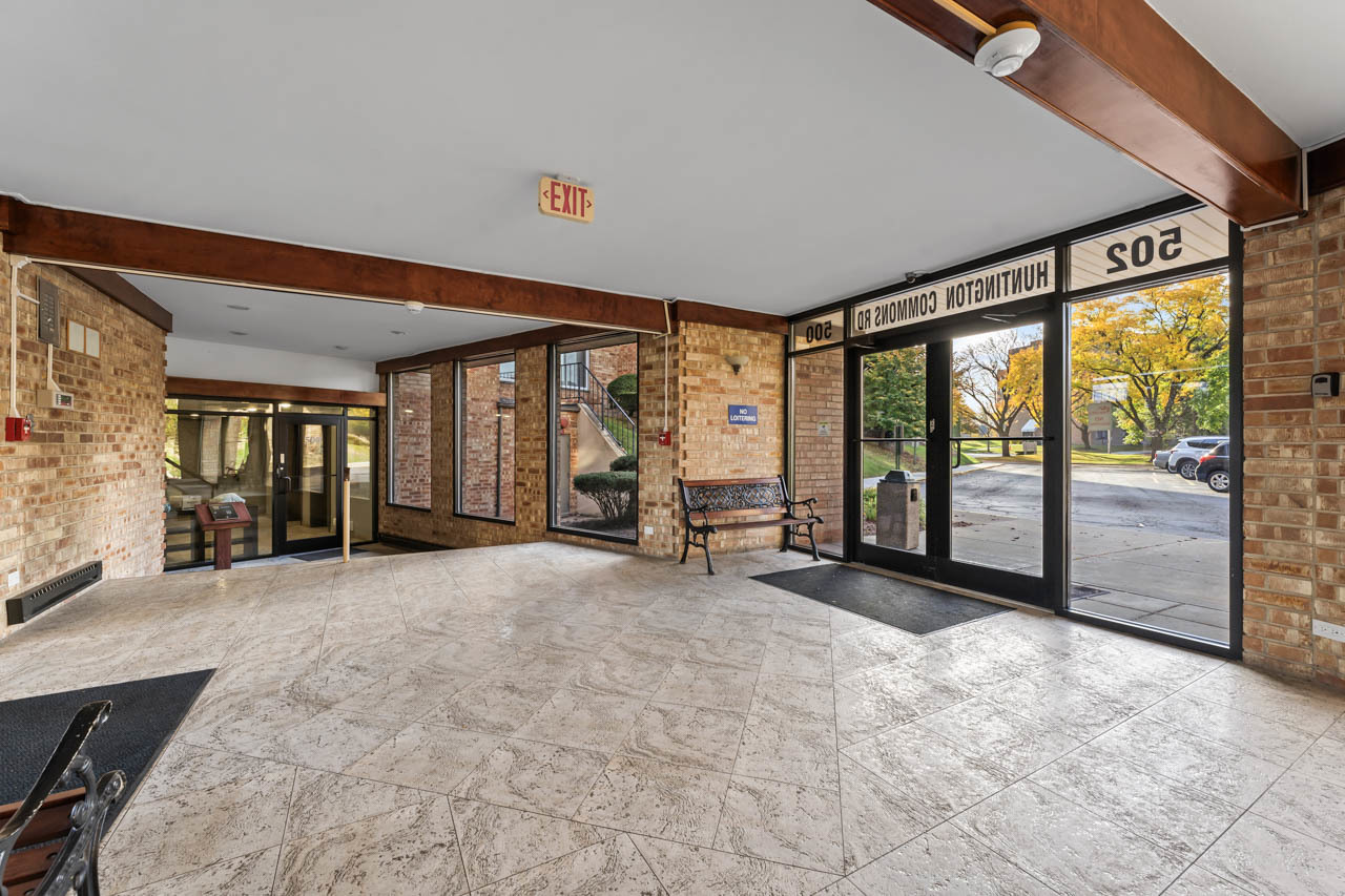 502 West Huntington Commons Road, Unit 137 Mount Prospect, IL 60056 - Photo 29 of 29 Gallery Image 29