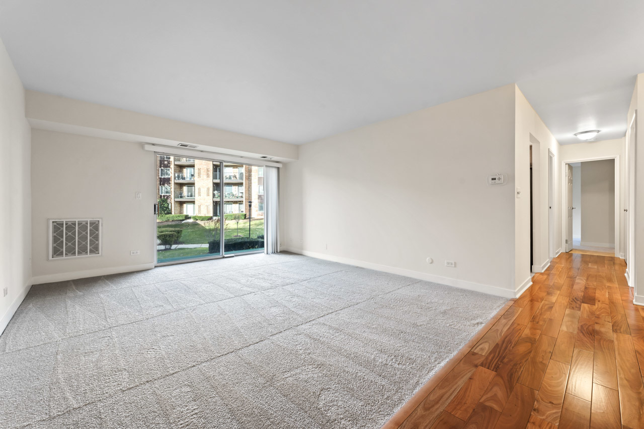 502 West Huntington Commons Road, Unit 137 Mount Prospect, IL 60056 - Photo 8 of 29 Gallery Image 8
